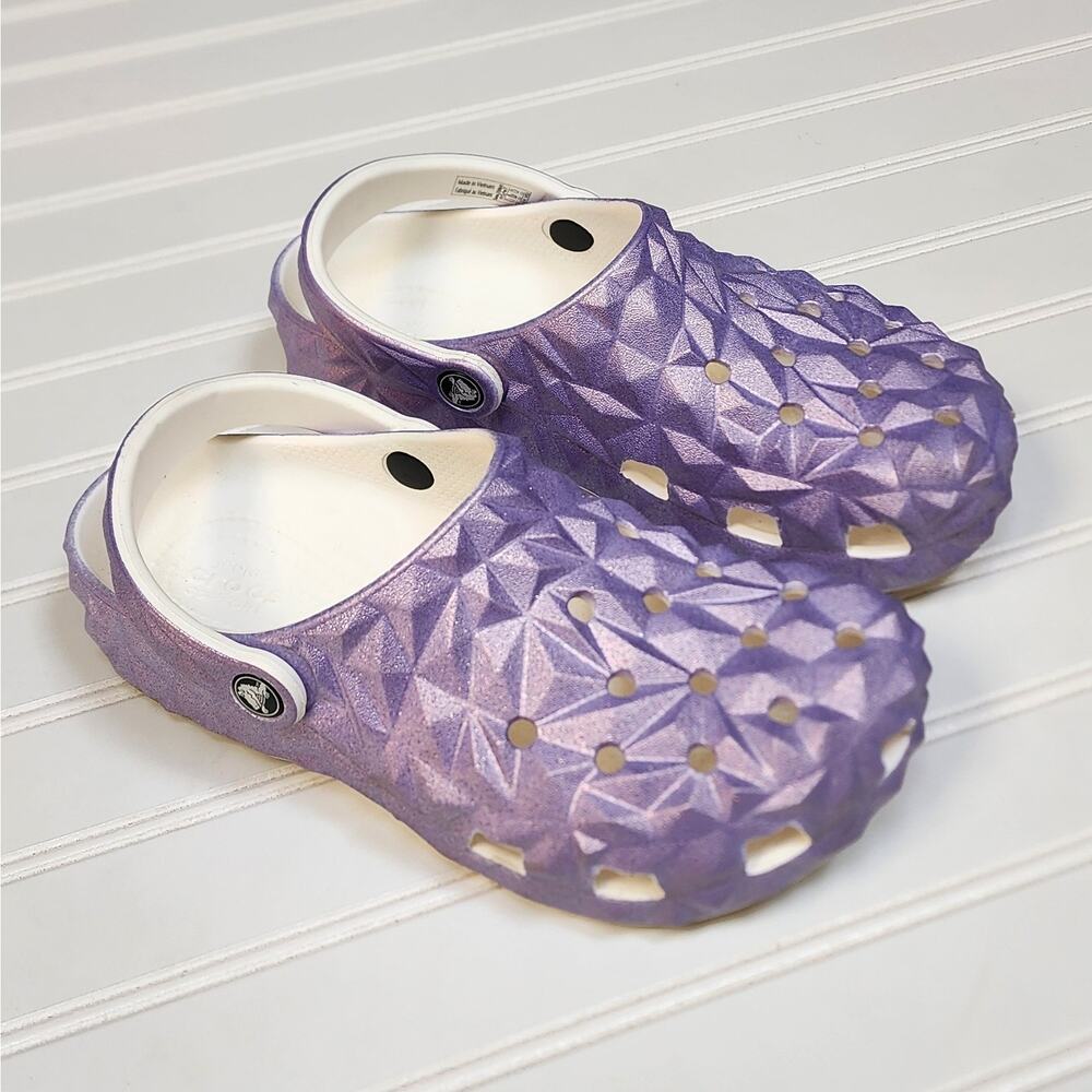 Crocs Unisex Adult Classic Geometric Clogs/Sandals size 5 Men's/7 Women's Purple